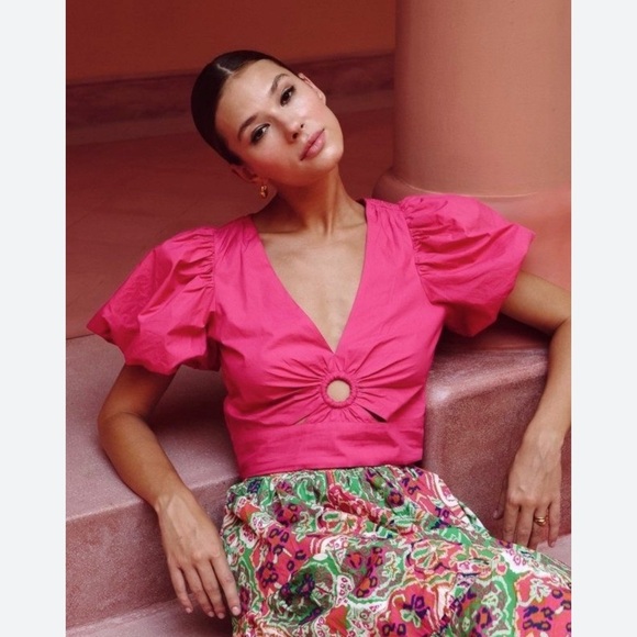 CLEOBELLA Pink Organic Cotton Puff Short Sleeve V-Neck Keyhole Cutout Crop Top M - Picture 7 of 12